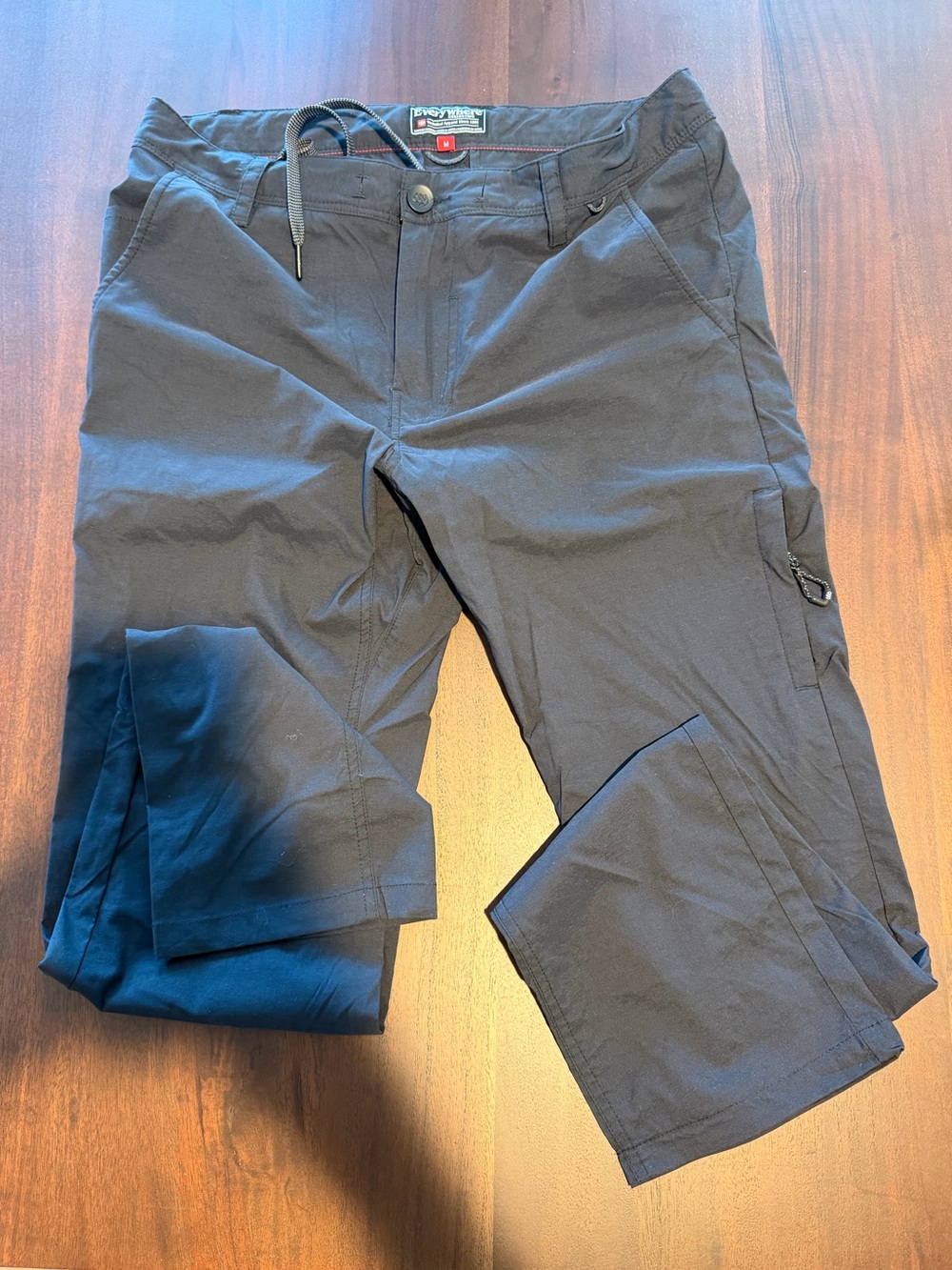 686 Featherweight Chino Black Men’s Size medium